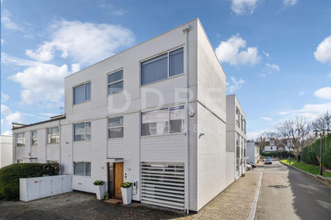 4 bedroom semi-detached house for sale