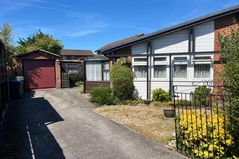 2 bedroom bungalow for sale