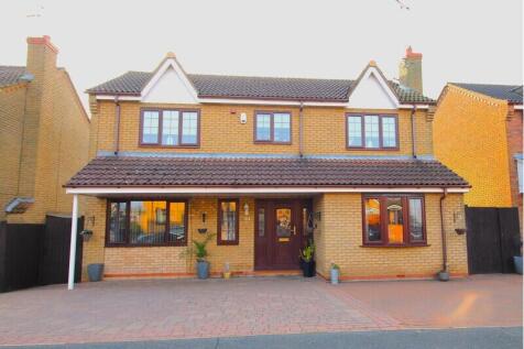 Willowbrook Drive, Whittlesey PE7 5 bed detached house for sale