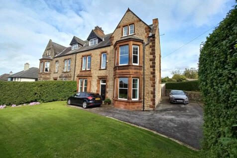 6 bedroom semi-detached house for sale
