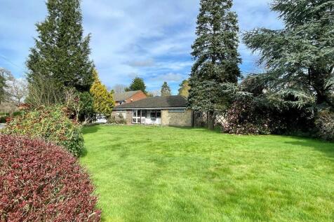 Landscape Road, Warlingham, Surrey... 3 bed bungalow for sale