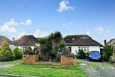 Mitchley View, Sanderstead, Surrey... 5 bed detached house for sale