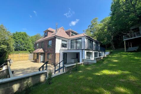 High Beech, South Croydon, Surrey... 5 bed detached house for sale