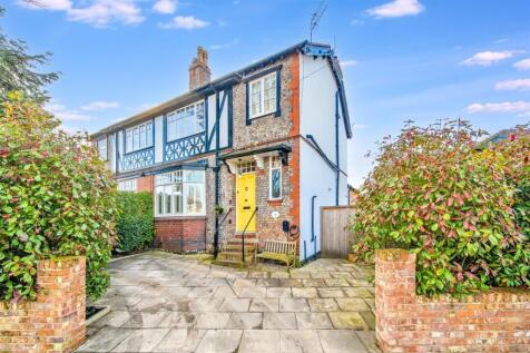 4 bedroom semi-detached house for sale