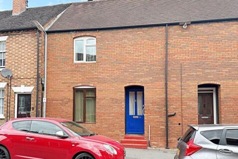 Newlands, Pershore 2 bed terraced house for sale