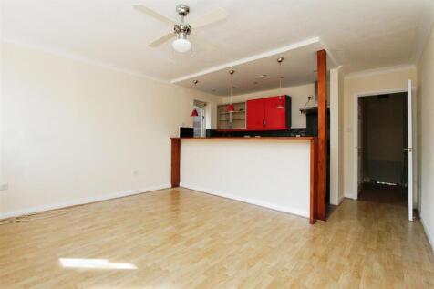 Wickham Close, Newington, Sittingbourne 1 bed maisonette for sale