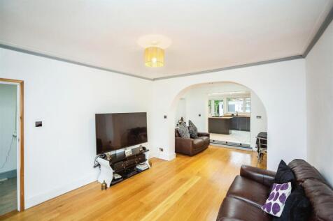 3 bedroom semi-detached bungalow for sale