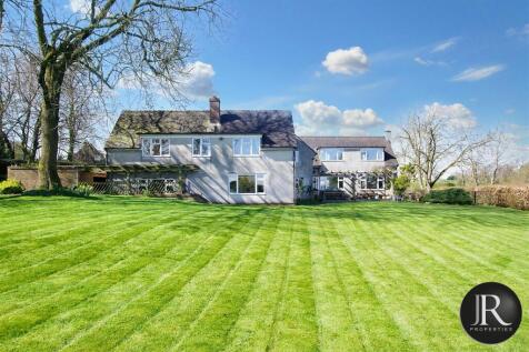 Manor Lane, Newton WS15 5 bed detached house for sale
