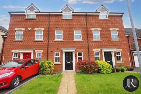 Lupin Drive, Huntington WS12 4 bed terraced house for sale