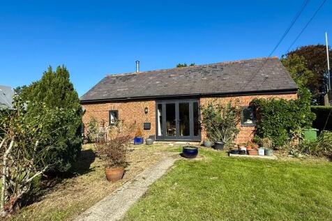 Udimore TN31 2 bed detached bungalow for sale