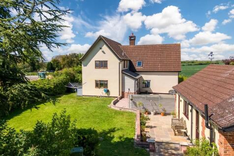 6 bedroom detached house for sale