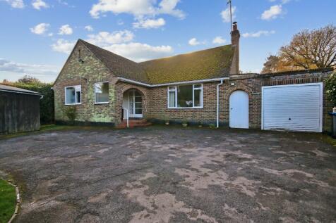 2 bedroom detached bungalow for sale