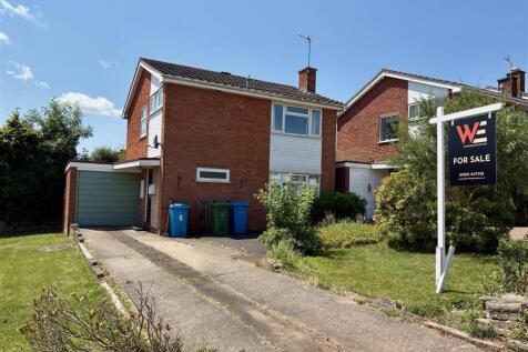 Stoneleigh Gardens, Codsall... 3 bed detached house for sale