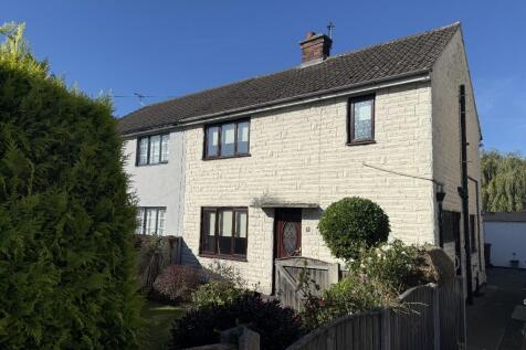3 bedroom semi-detached house for sale