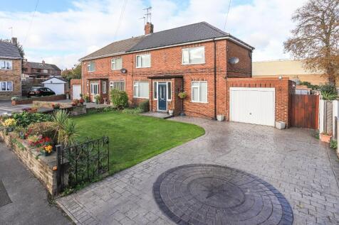 3 bedroom semi-detached house for sale