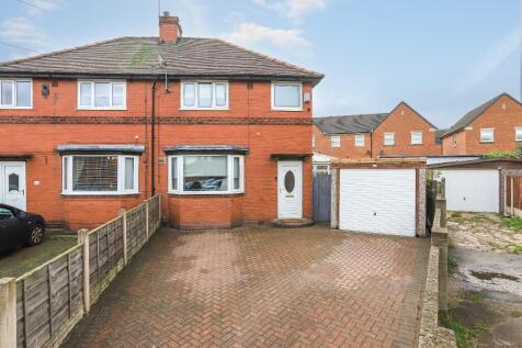3 bedroom semi-detached house for sale