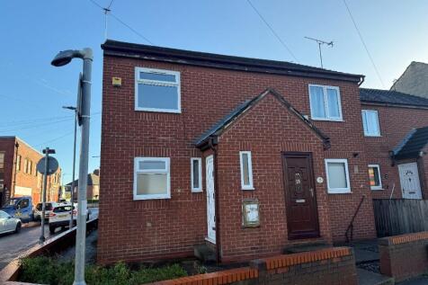 2 bedroom semi-detached house for sale