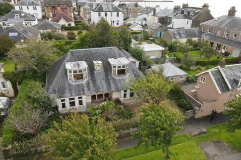 Richmond, 12 Glasgow Street... 4 bed detached bungalow for sale
