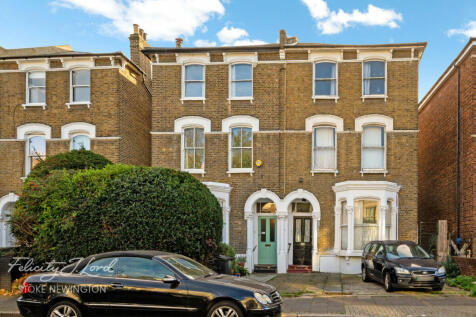 5 bedroom terraced house for sale