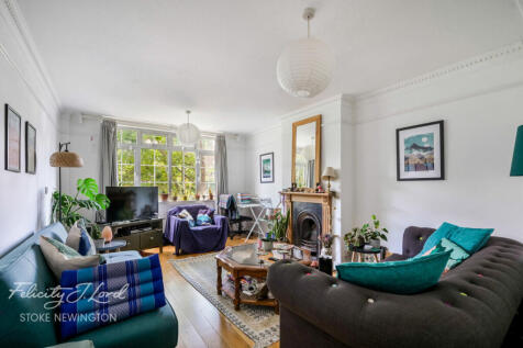 Brett Close, London N16 4 bed terraced house for sale