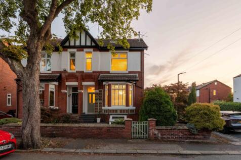 4 bedroom semi-detached house for sale