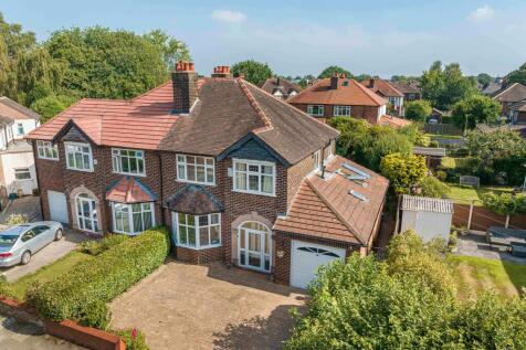3 bedroom semi-detached house for sale