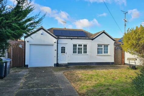 Daimler Avenue, Herne Bay, CT6 8AE 3 bed detached bungalow for sale