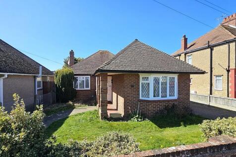 Douglas Road, Herne Bay, CT6 6AQ 3 bed detached bungalow for sale