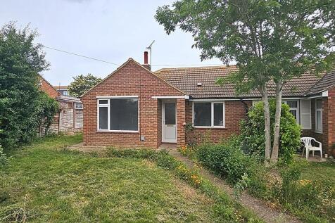 Consul Close, Herne Bay, CT6 8EB 2 bed semi