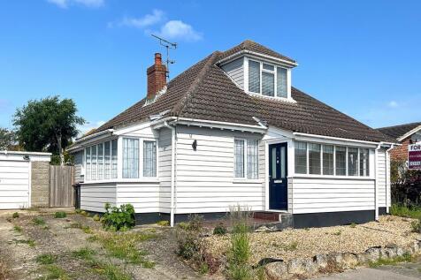 3 bedroom chalet for sale