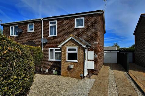 Savernake Drive, Herne Bay, CT6 7UQ 3 bed semi
