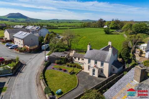 Lon Cyttun, Morfa Nefyn, LL53 4 bed detached house for sale