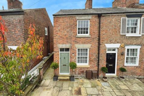 2 bedroom semi-detached house for sale