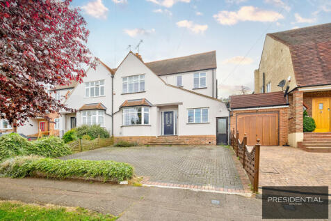 4 bedroom semi-detached house for sale