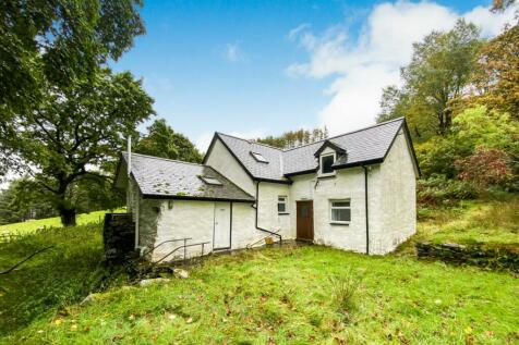 Detached house for sale