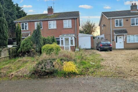 2 bedroom semi-detached house for sale