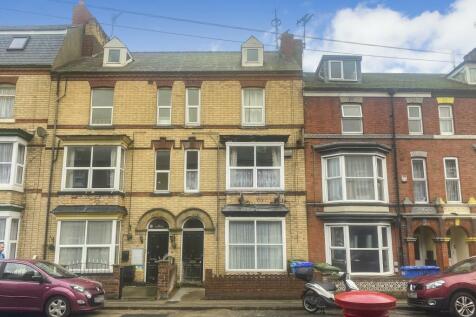 2 bedroom ground floor flat for sale