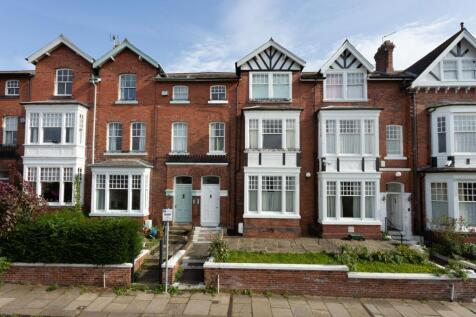 8 bedroom terraced house for sale