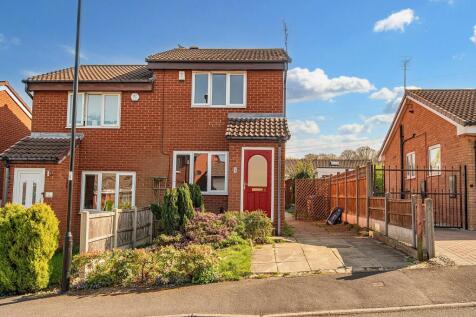 2 bedroom semi-detached house for sale