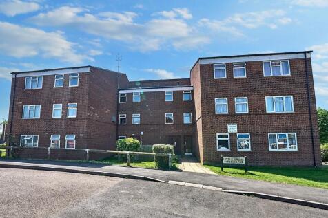 3 bedroom flat for sale