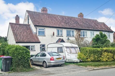 Semi-detached house for sale