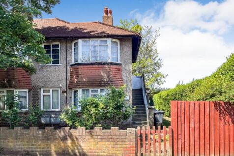 2 bedroom maisonette for sale