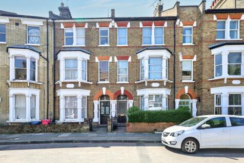 6 bedroom terraced house for sale