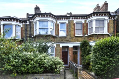 1 bedroom ground floor flat for sale