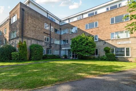 2 bedroom flat for sale