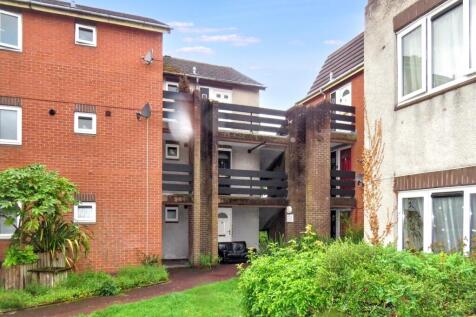 1 bedroom ground floor flat for sale