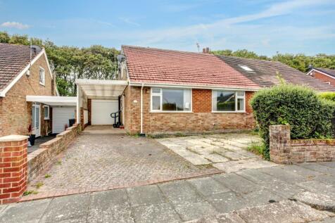4 bedroom semi-detached bungalow for sale