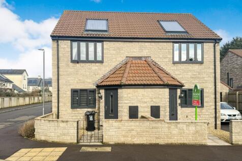 2 bedroom semi-detached house for sale