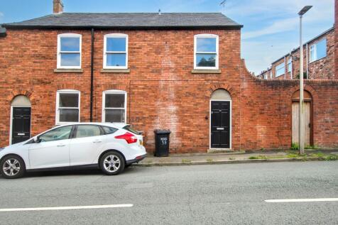 2 bedroom semi-detached house for sale