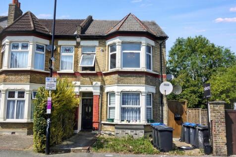 3 bedroom flat for sale